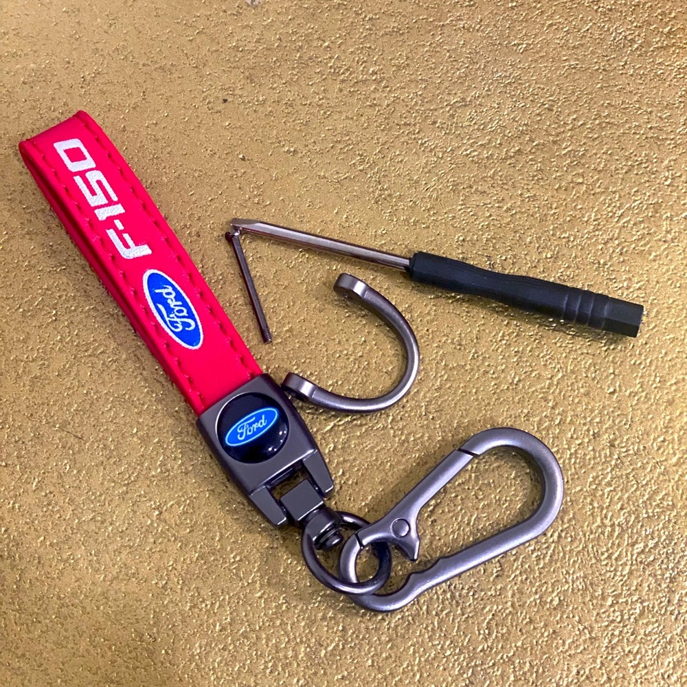 Ford Key Chain - New with screwdriver